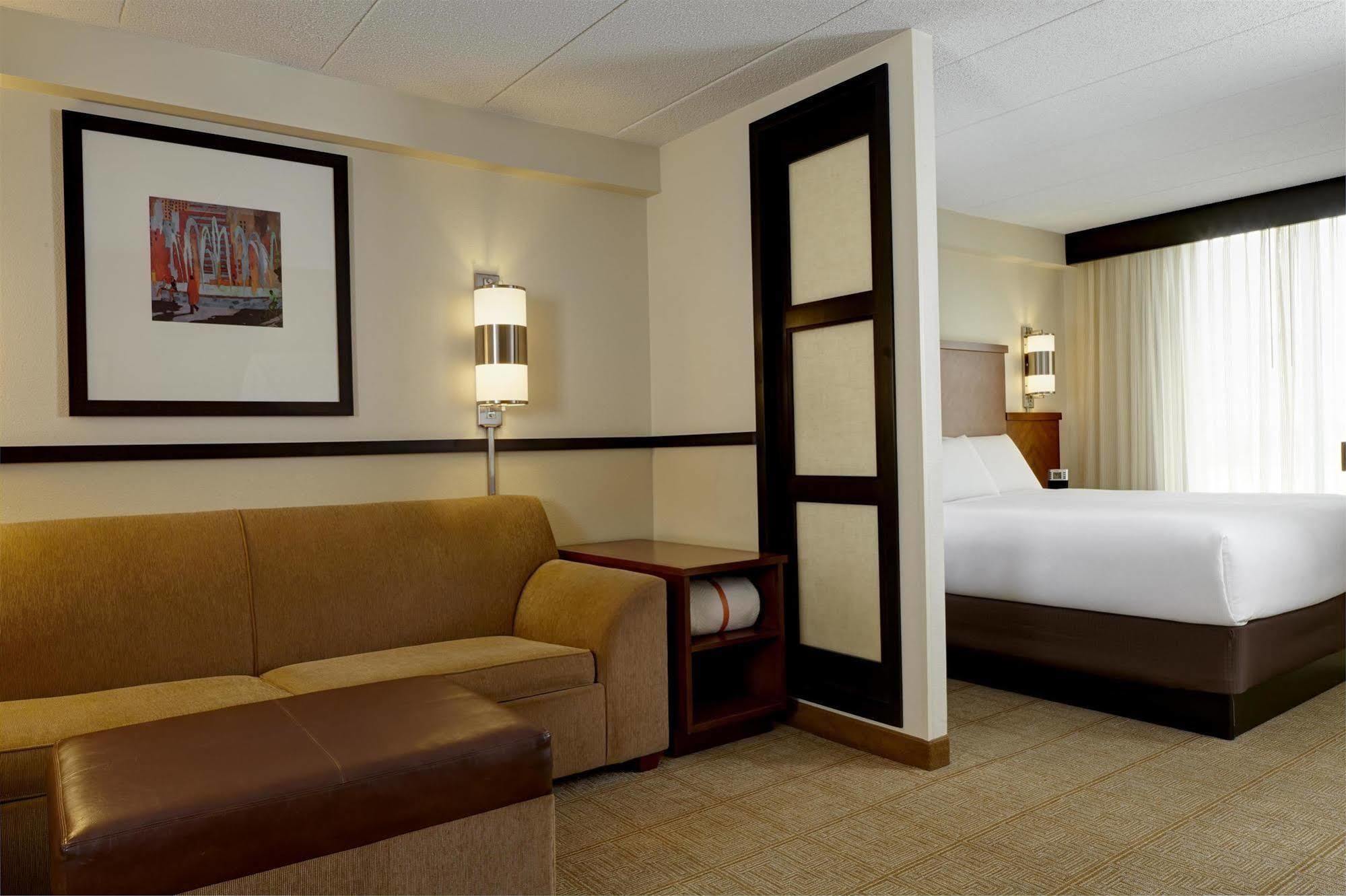 Hyatt Place North Raleigh Midtown מראה חיצוני תמונה